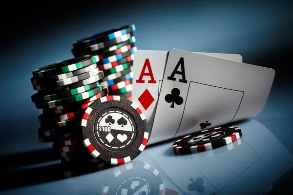 hongtogel mobile app home screen showing football markets and live casino options